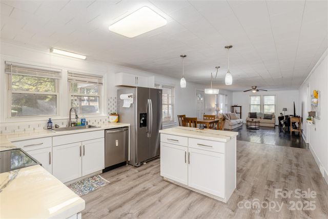 21 Walker Street Extension, Columbus, NC 28722