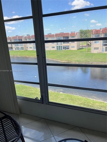 8891 Sunrise Lakes Blvd 308, Sunrise, FL 33322