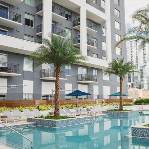 125-1 E PINE STREET, Orlando, FL 32801