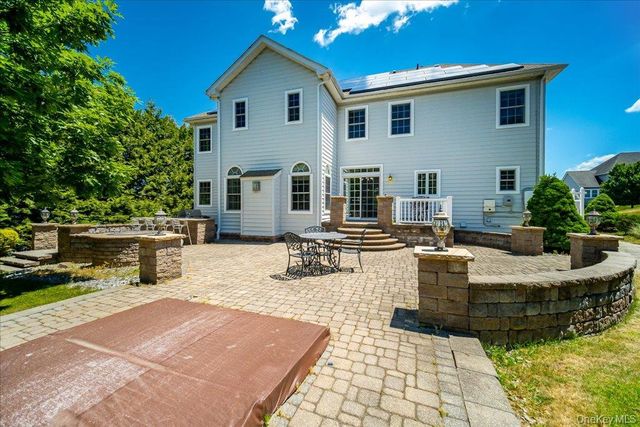3 Stahl Way, Monroe, NY 10950