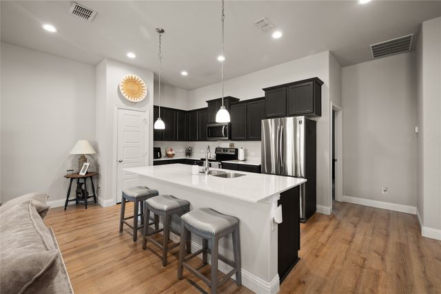 1920 Bel Air Drive, Arlington, TX 76010