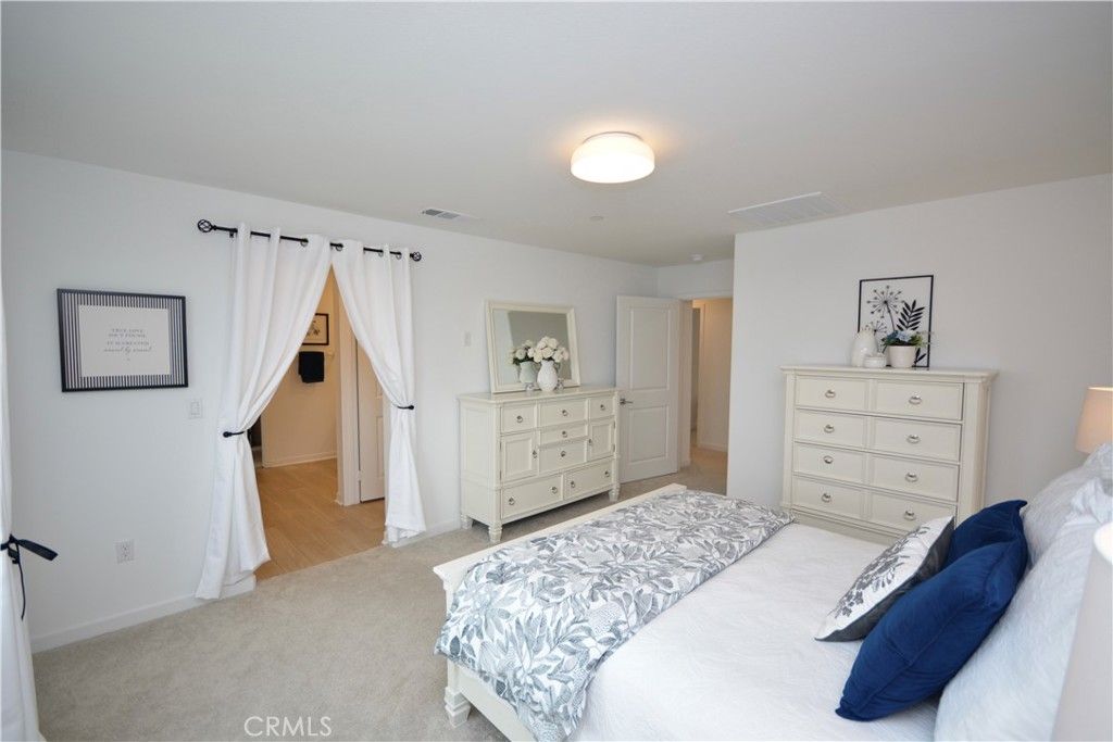 Image 19 of property listing at 31385 lolite Drive, Winchester, CA 92596