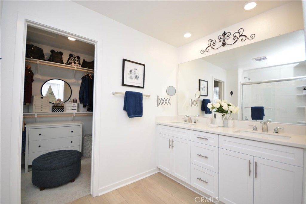 Image 21 of property listing at 31385 lolite Drive, Winchester, CA 92596