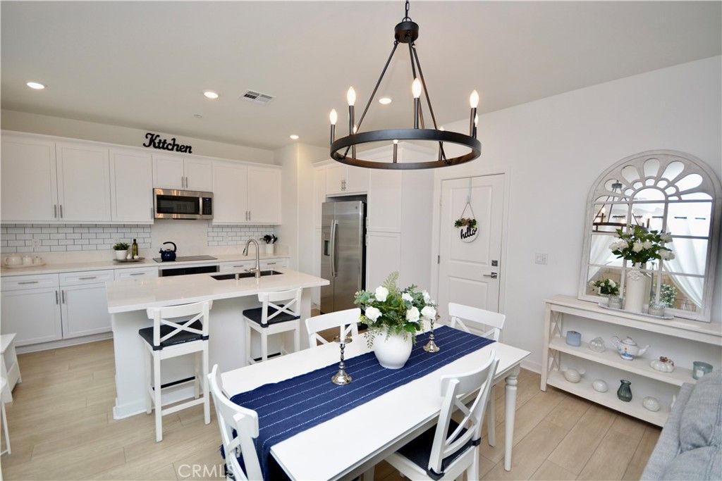 Image 4 of property listing at 31385 lolite Drive, Winchester, CA 92596