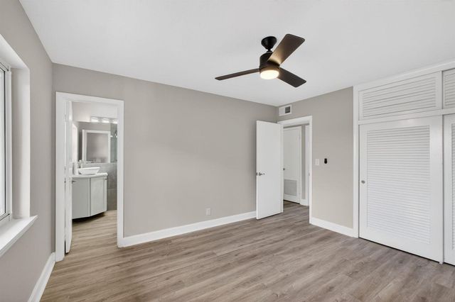 624 Southwind Circle 2, North Palm Beach, FL 33408
