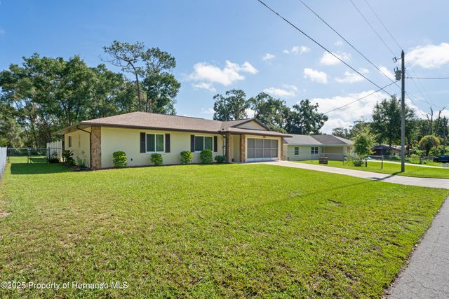 6491 E Wingate Street, Inverness, FL 34452