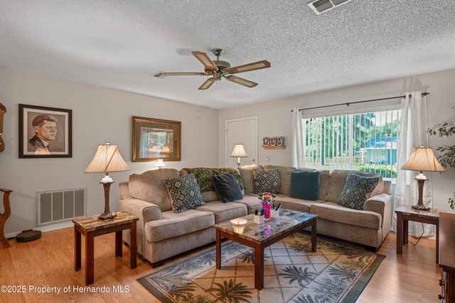 6491 E Wingate Street, Inverness, FL 34452
