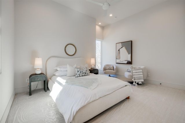 1701 Banks Street, Houston, TX 77098