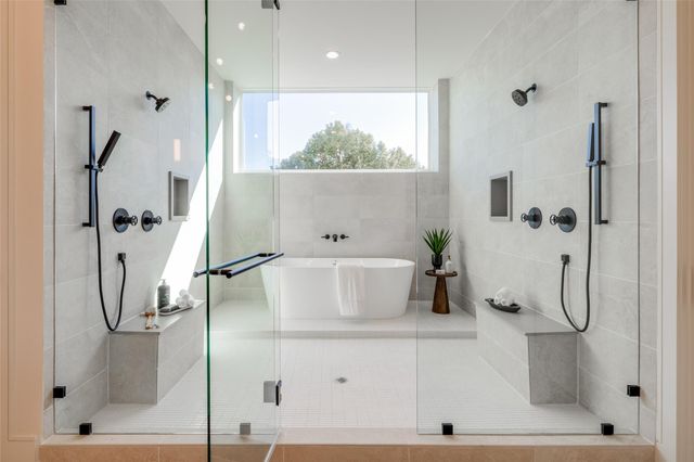 1701 Banks Street, Houston, TX 77098