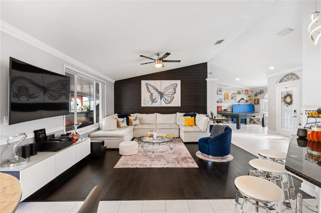 10607 FOXCREST WAY, Riverview, FL 33569