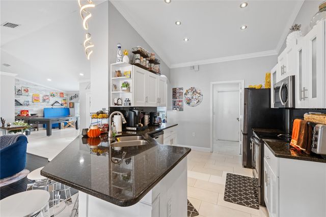 10607 FOXCREST WAY, Riverview, FL 33569