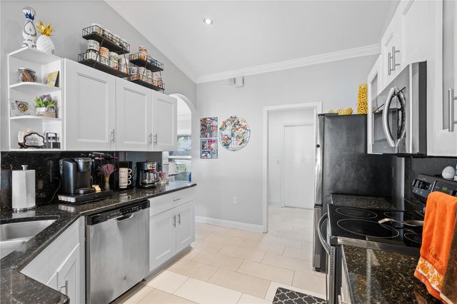 10607 FOXCREST WAY, Riverview, FL 33569