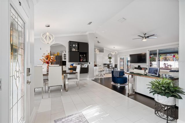 10607 FOXCREST WAY, Riverview, FL 33569