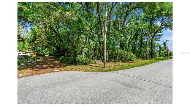 1 N US HWY 17, Deland, FL 32720