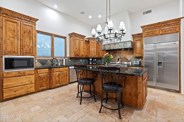 5529 W PINNACLE HILL Drive, Glendale, AZ 85310