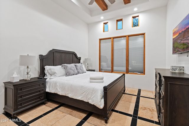 5529 W PINNACLE HILL Drive, Glendale, AZ 85310