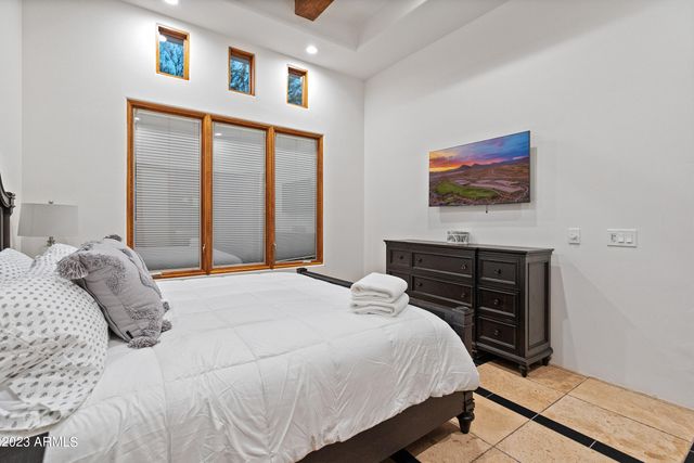 5529 W PINNACLE HILL Drive, Glendale, AZ 85310
