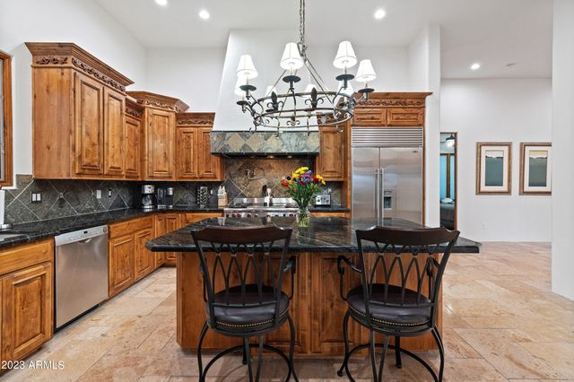 5529 W PINNACLE HILL Drive, Glendale, AZ 85310