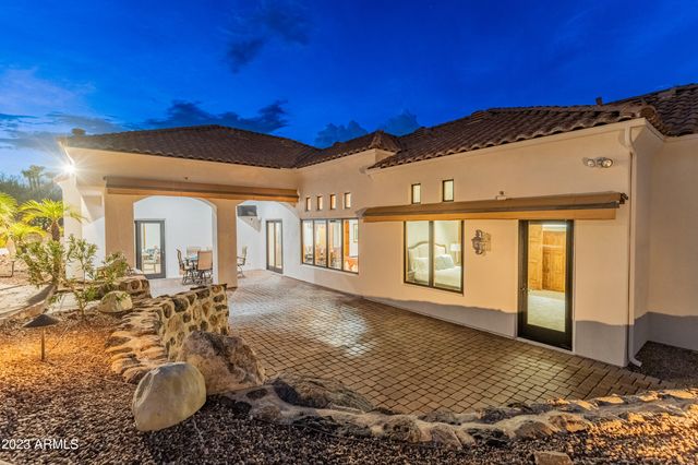 5529 W PINNACLE HILL Drive, Glendale, AZ 85310