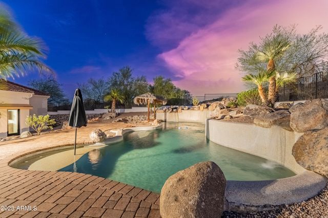 5529 W PINNACLE HILL Drive, Glendale, AZ 85310