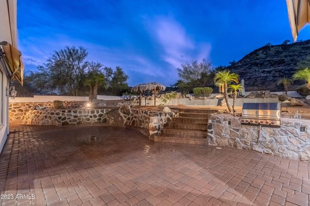 5529 W PINNACLE HILL Drive, Glendale, AZ 85310