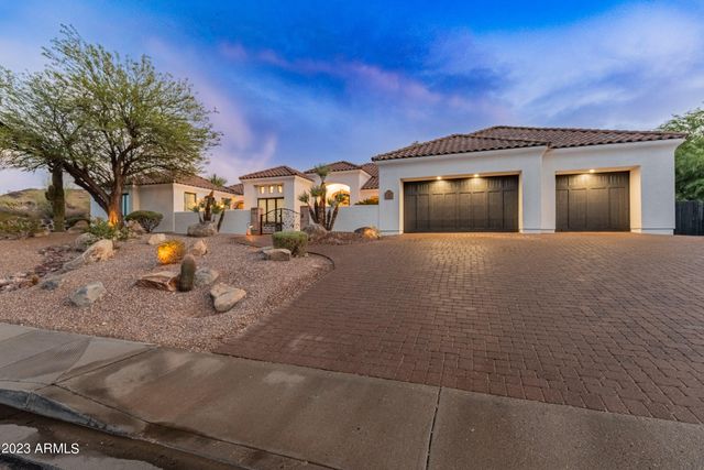 5529 W PINNACLE HILL Drive, Glendale, AZ 85310