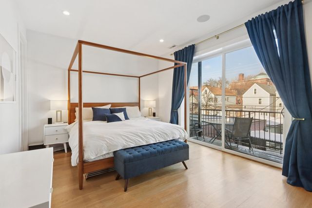 3616 W DIVERSEY Avenue 2W, Chicago, IL 60647