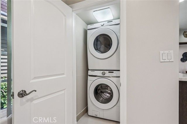 4520 Kingswell Avenue, Los Angeles, CA 90027