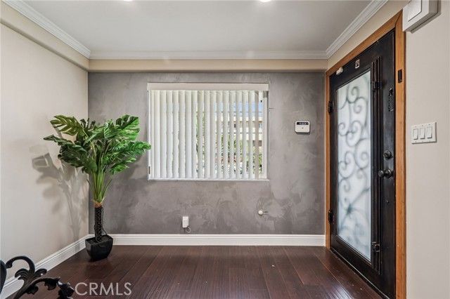 4520 Kingswell Avenue, Los Angeles, CA 90027