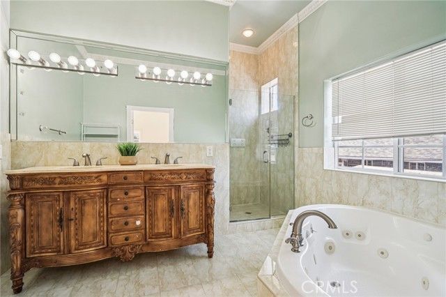 4520 Kingswell Avenue, Los Angeles, CA 90027