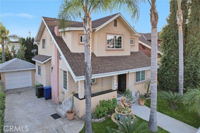 4520 Kingswell Avenue, Los Angeles, CA 90027