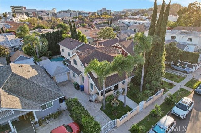 4520 Kingswell Avenue, Los Angeles, CA 90027