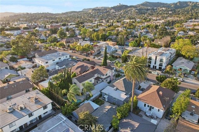 4520 Kingswell Avenue, Los Angeles, CA 90027