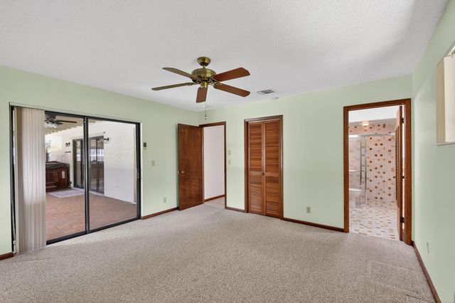 68 W Arch Drive, Lake Worth, FL 33467