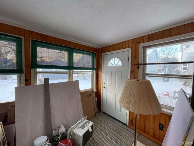 231 Ogden Avenue, Escanaba, MI 49829