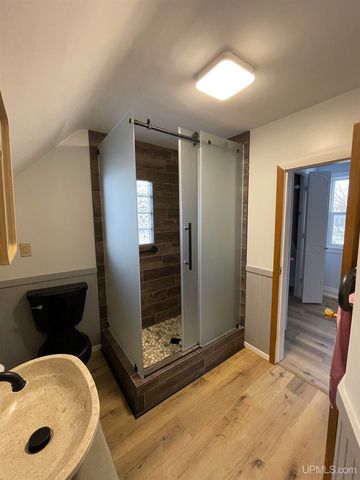 231 Ogden Avenue, Escanaba, MI 49829