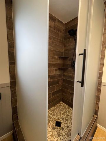 231 Ogden Avenue, Escanaba, MI 49829