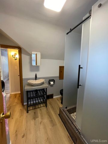 231 Ogden Avenue, Escanaba, MI 49829