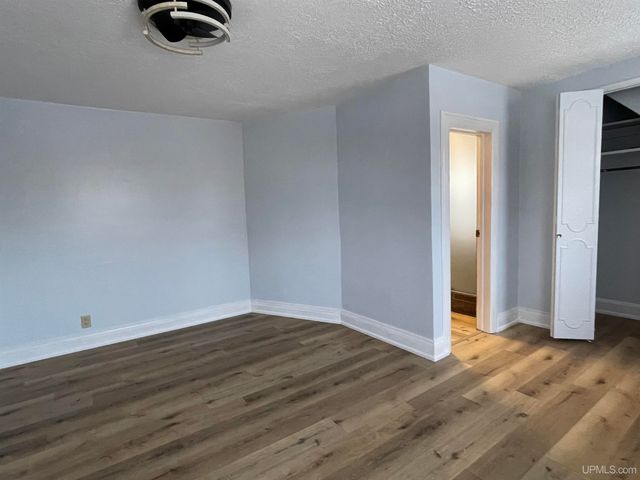 231 Ogden Avenue, Escanaba, MI 49829