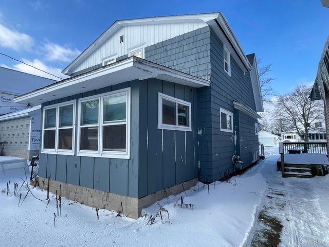 231 Ogden Avenue, Escanaba, MI 49829