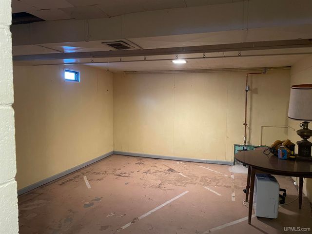 231 Ogden Avenue, Escanaba, MI 49829