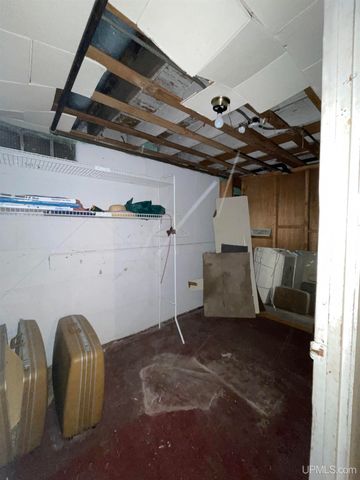 231 Ogden Avenue, Escanaba, MI 49829