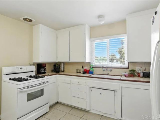 4064 National Avenue, San Diego, CA 92113