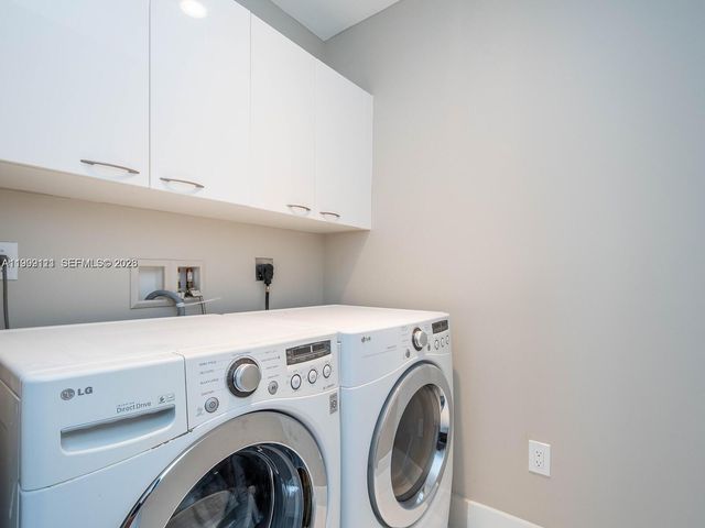 15901 Collins Ave 2504, Sunny Isles Beach, FL 33160