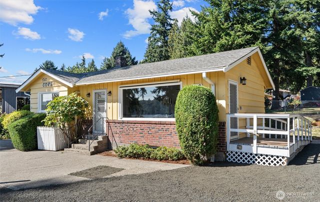 370 NE Gladwin Road, Belfair, WA 98528
