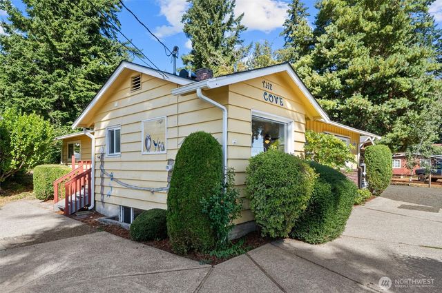 370 NE Gladwin Road, Belfair, WA 98528