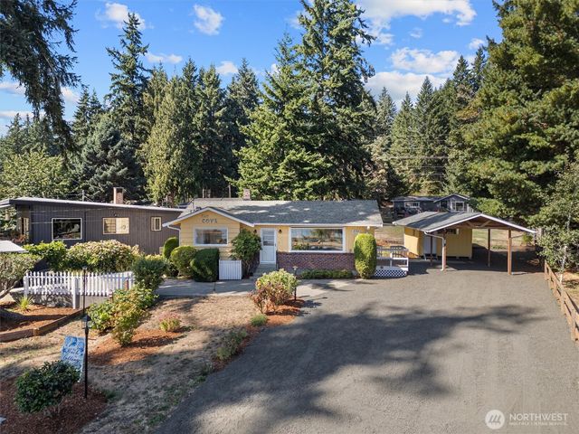 370 NE Gladwin Road, Belfair, WA 98528
