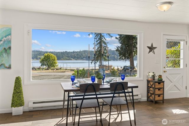 370 NE Gladwin Road, Belfair, WA 98528