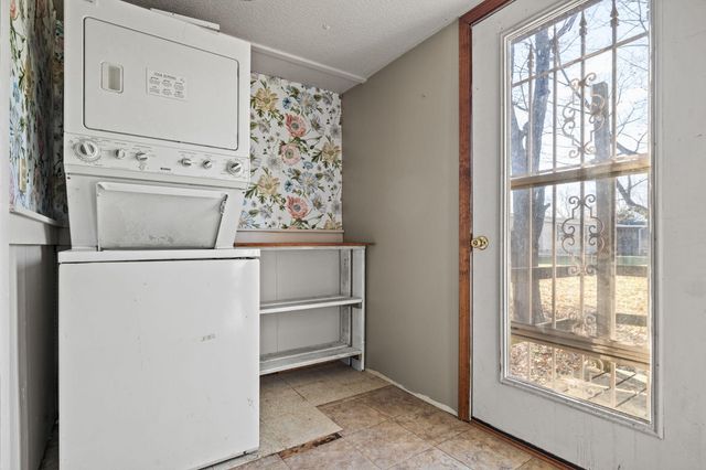 298 S Olive Street, Niangua, MO 65713