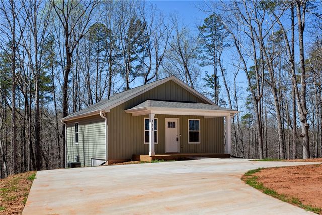151 Nottingham Drive, Westminster, SC 29693